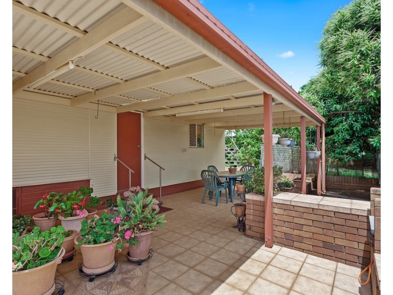 1 Hanlon Street, Newtown QLD 4350