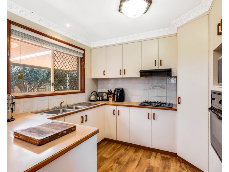 7 Honeysuckle Drive, Glenvale QLD 4350