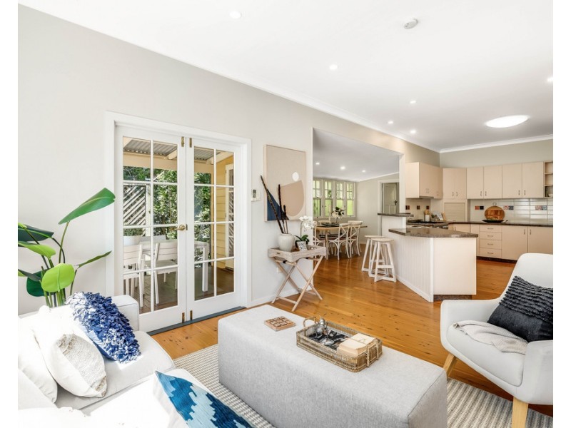 3 Rhyde Street, Mount Lofty QLD 4350