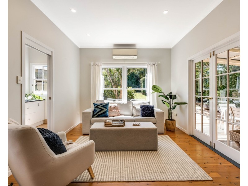 3 Rhyde Street, Mount Lofty QLD 4350