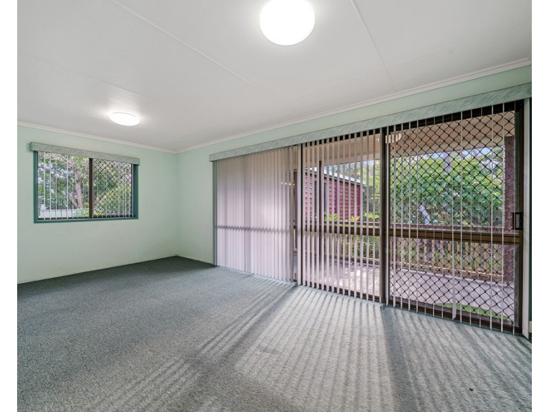 7 Vera Drive, Top Camp QLD 4350