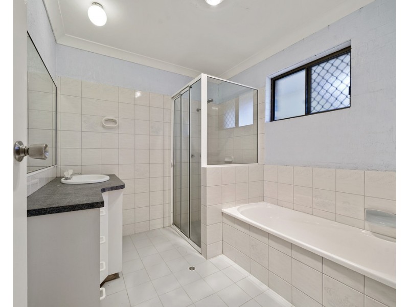 7 Vera Drive, Top Camp QLD 4350