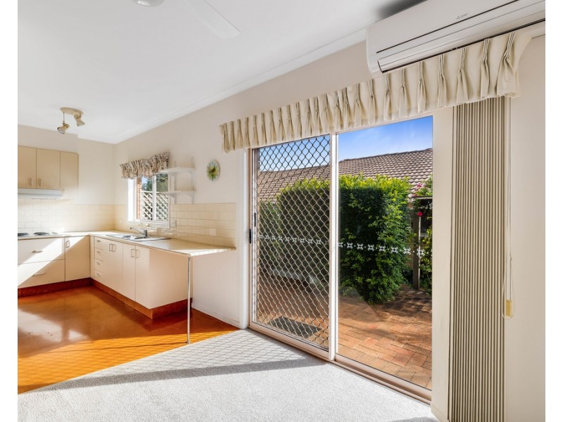 Villa 20 Glenfield Court, Middle Ridge QLD 4350