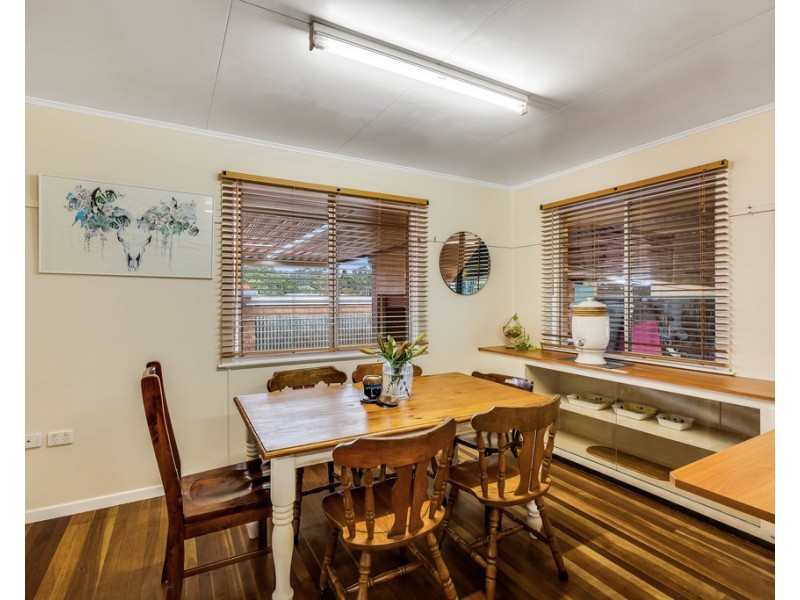 7 Berghofer Street, Rockville QLD 4350