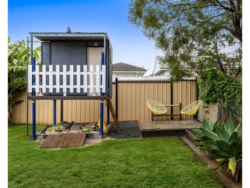 7 Berghofer Street, Rockville QLD 4350
