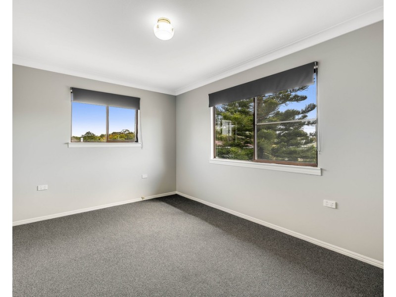 31 Gloucester Crescent, Darling Heights QLD 4350