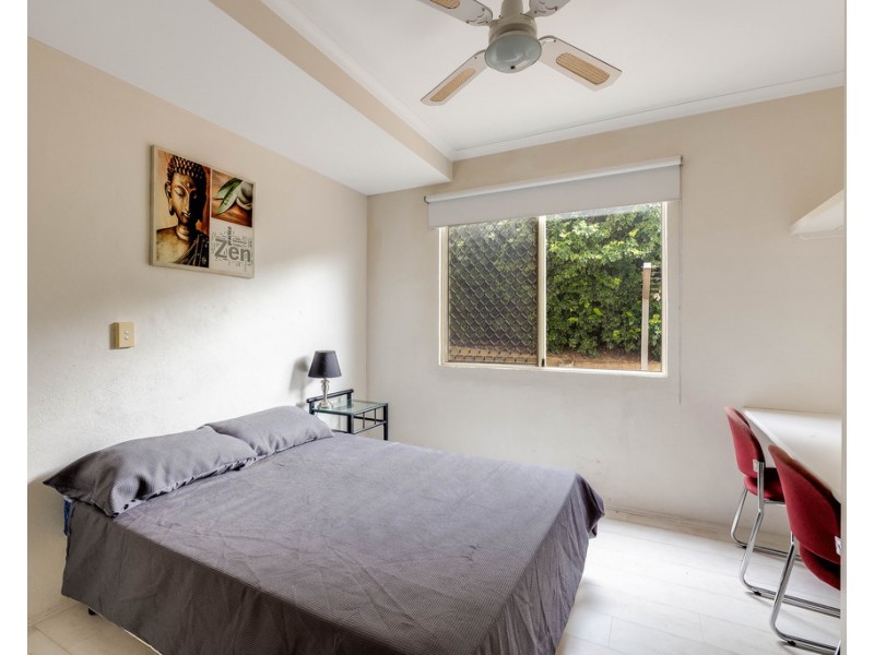 Unit 10/5-7 Uniplaza Court, Kearneys Spring QLD 4350