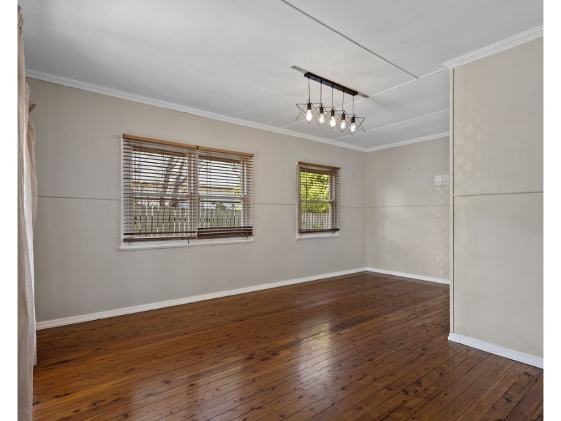 6 Shiel Street, Rangeville QLD 4350