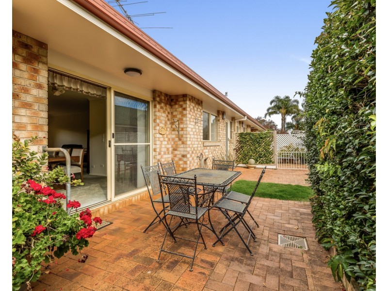 Villa 53 Glenfield Court, Middle Ridge QLD 4350