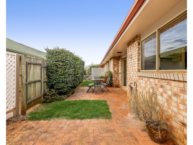 Villa 53 Glenfield Court, Middle Ridge QLD 4350