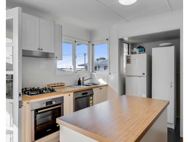 336 Tor Street, Newtown QLD 4350