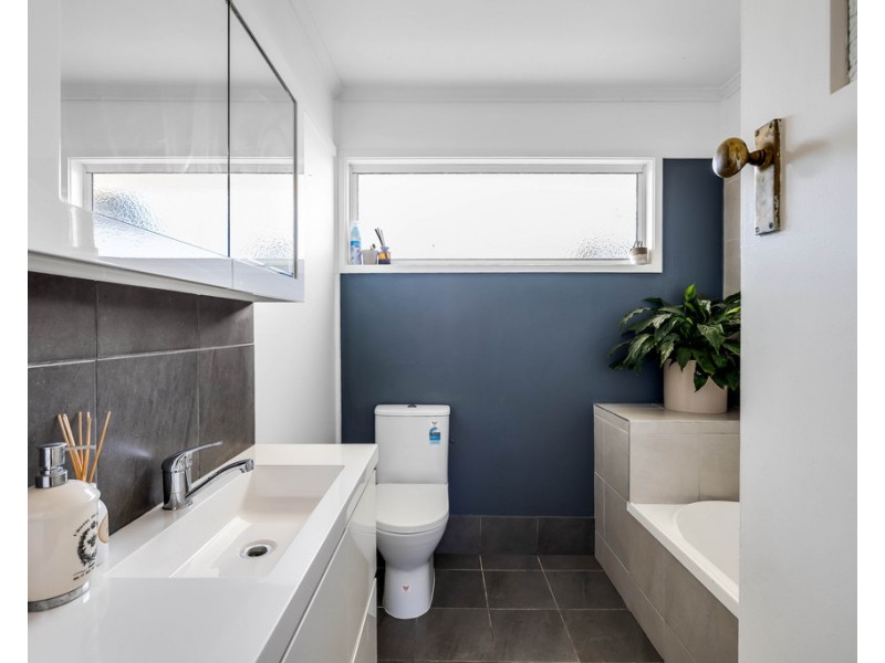 336 Tor Street, Newtown QLD 4350