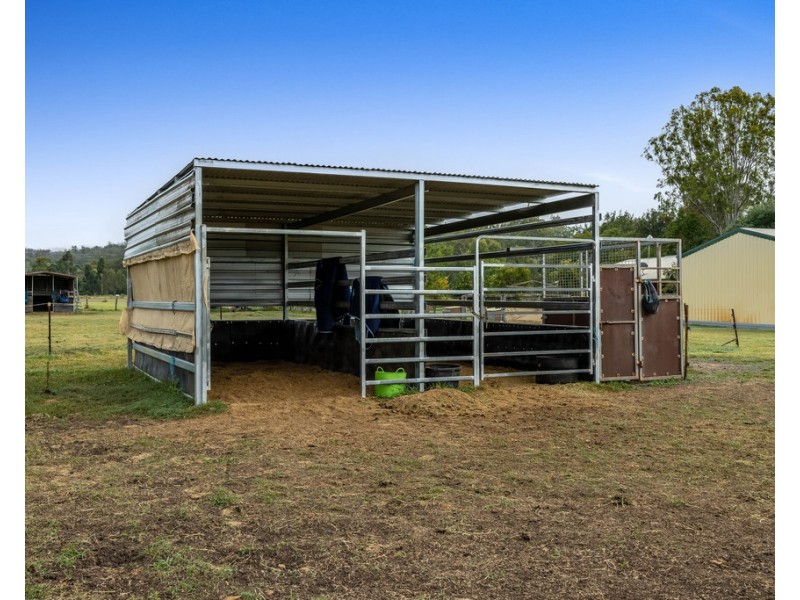 21 Penfolds Road, Murphys Creek QLD 4352