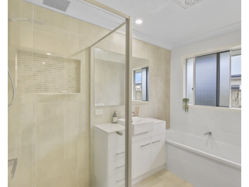 51 Velodrome Drive, Kearneys Spring QLD 4350