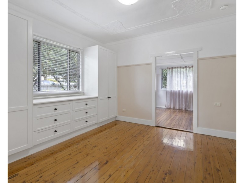 28 Rhyde Street, Mount Lofty QLD 4350
