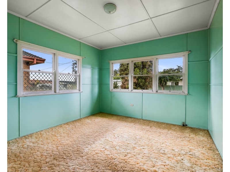 5a Welcombe Ave, Rockville QLD 4350