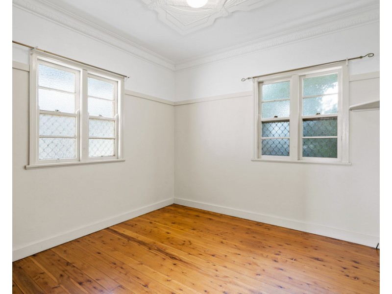 1 Cay Street, Newtown QLD 4350