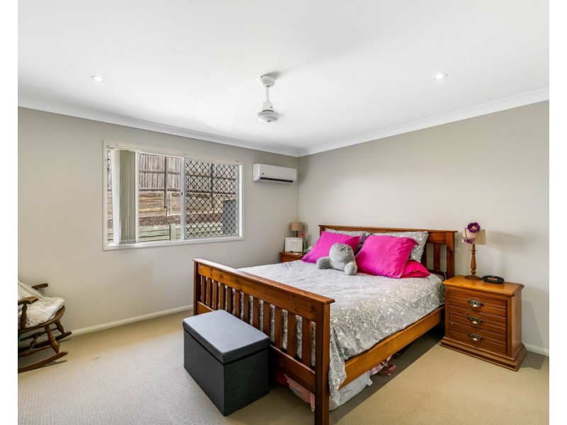15 Adelaide Street, Cranley QLD 4350