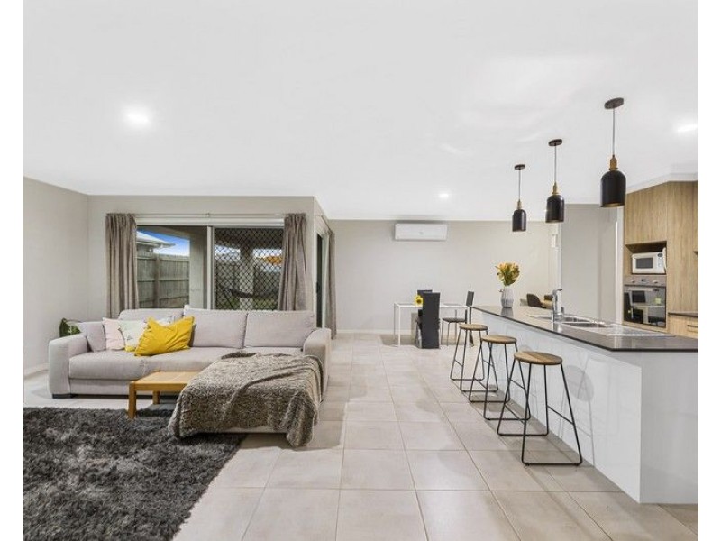 20 Meares Street, Kearneys Spring QLD 4350