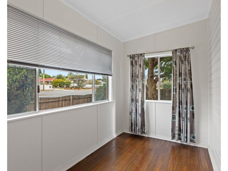 163 Taylor Street, Wilsonton QLD 4350