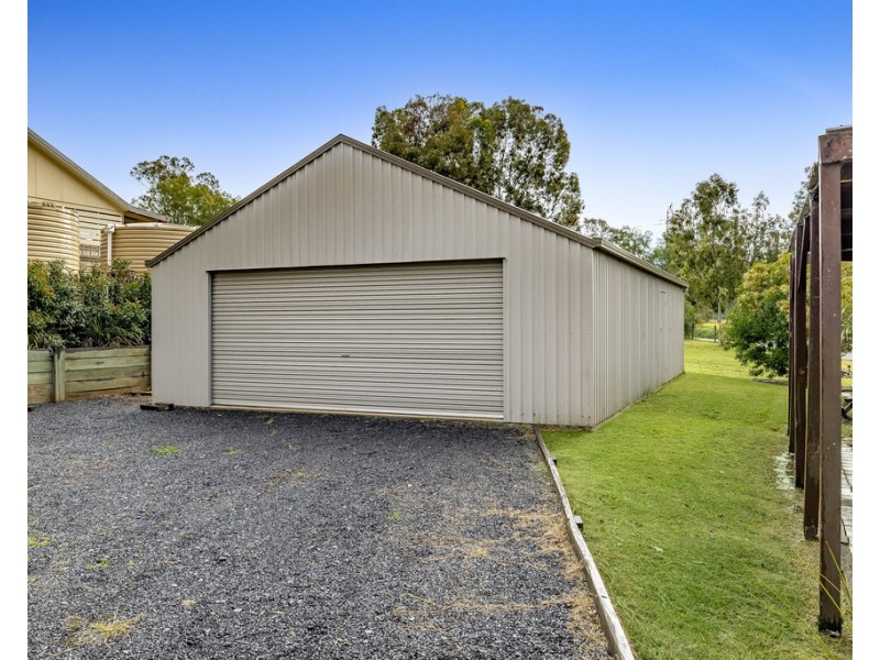 2 Woden Street, Murphys Creek QLD 4352