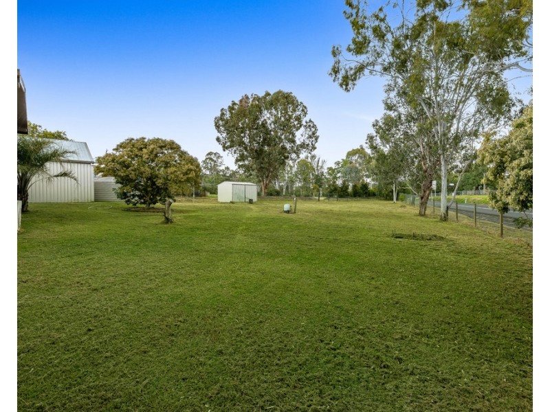 2 Woden Street, Murphys Creek QLD 4352