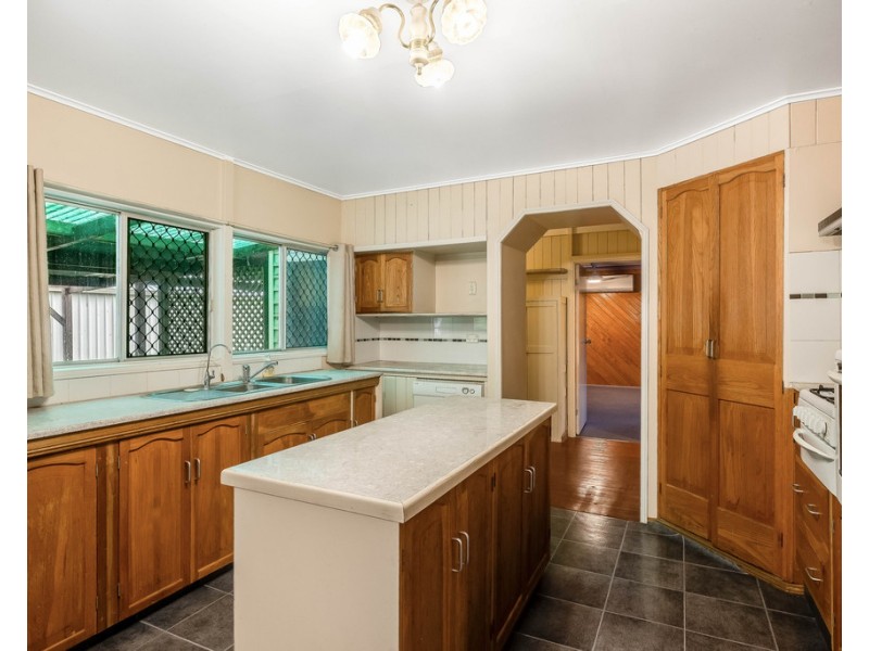 2 Woden Street, Murphys Creek QLD 4352