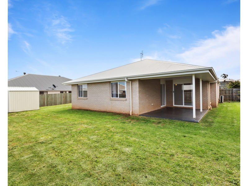 4 Wandoo Crescent, Westbrook QLD 4350