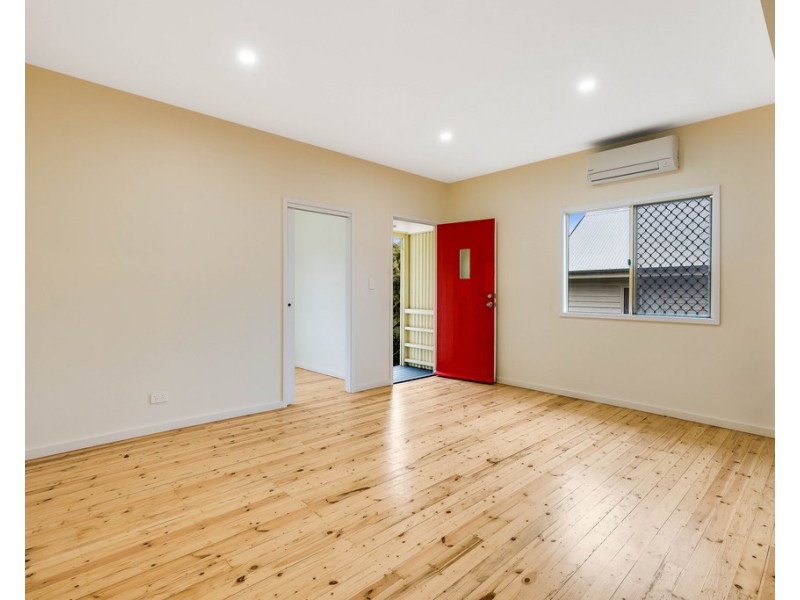 24 Elizabeth Street, South Toowoomba QLD 4350