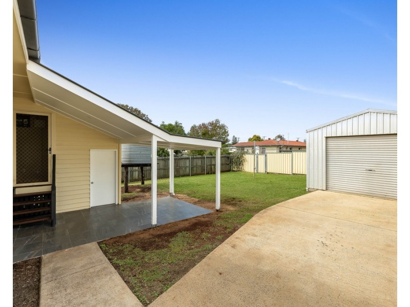 24 Elizabeth Street, South Toowoomba QLD 4350