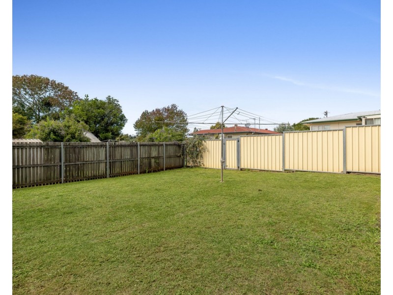 24 Elizabeth Street, South Toowoomba QLD 4350