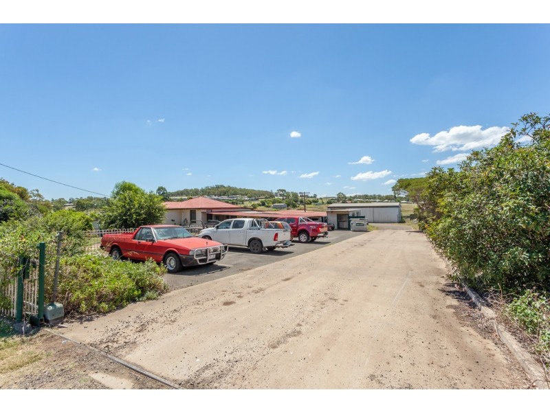 595 South Street, Glenvale QLD 4350