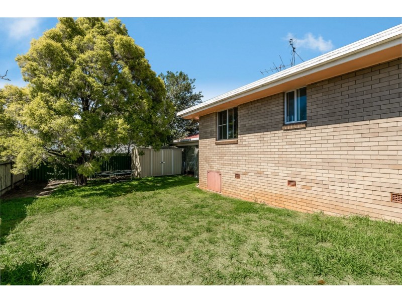 407 Stenner Street, Kearneys Spring QLD 4350