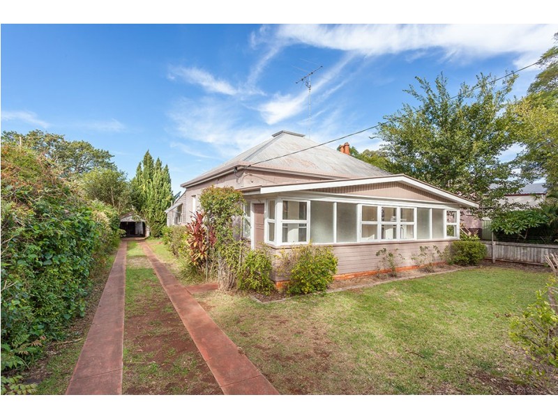 4 Cecil Street, Toowoomba City QLD 4350