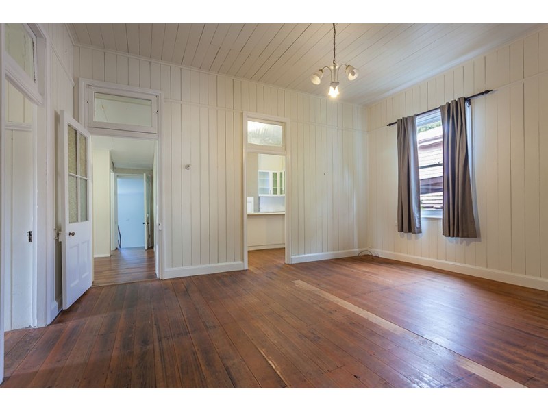 4 Cecil Street, Toowoomba City QLD 4350