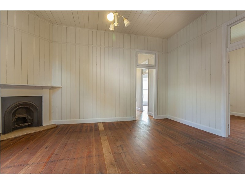 4 Cecil Street, Toowoomba City QLD 4350