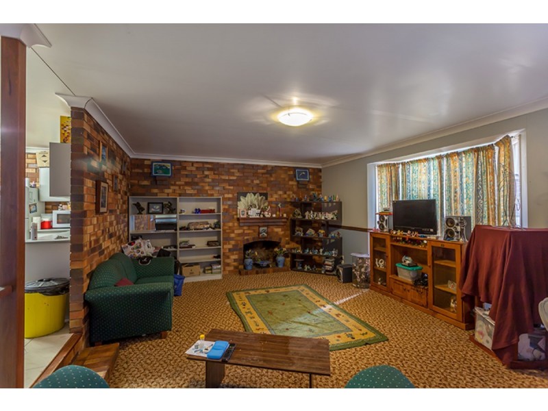 14 Maree Court, Centenary Heights QLD 4350