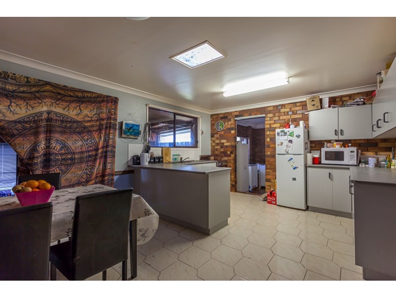 14 Maree Court, Centenary Heights QLD 4350