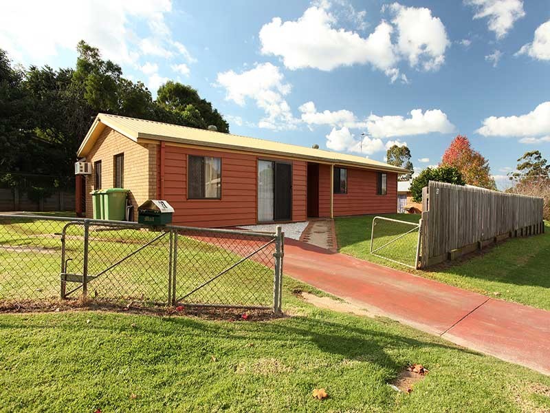 27 Wine Drive, Wilsonton Heights QLD 4350