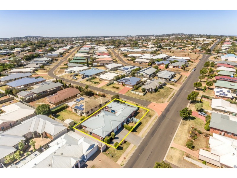 Unit 1/97 Wuth Street, Darling Heights QLD 4350