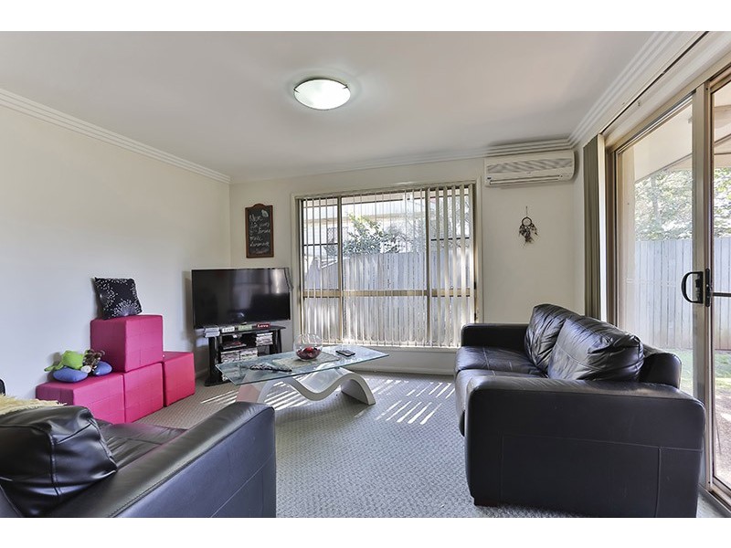 Unit 2/381 Greenwattle Street, Wilsonton QLD 4350
