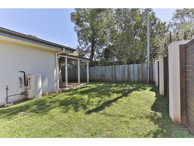 Unit 2/381 Greenwattle Street, Wilsonton QLD 4350