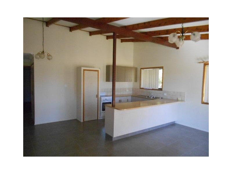 2/11 Lillian Court, Harristown QLD 4350