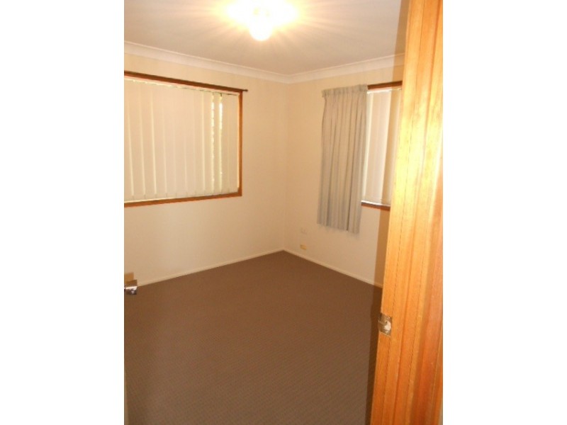 2/11 Lillian Court, Harristown QLD 4350