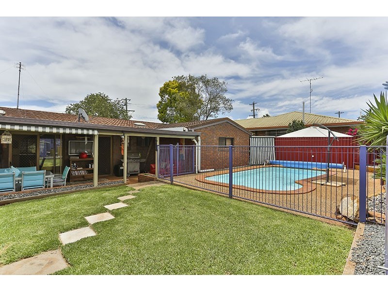 6 Gibson Street, Wilsonton QLD 4350