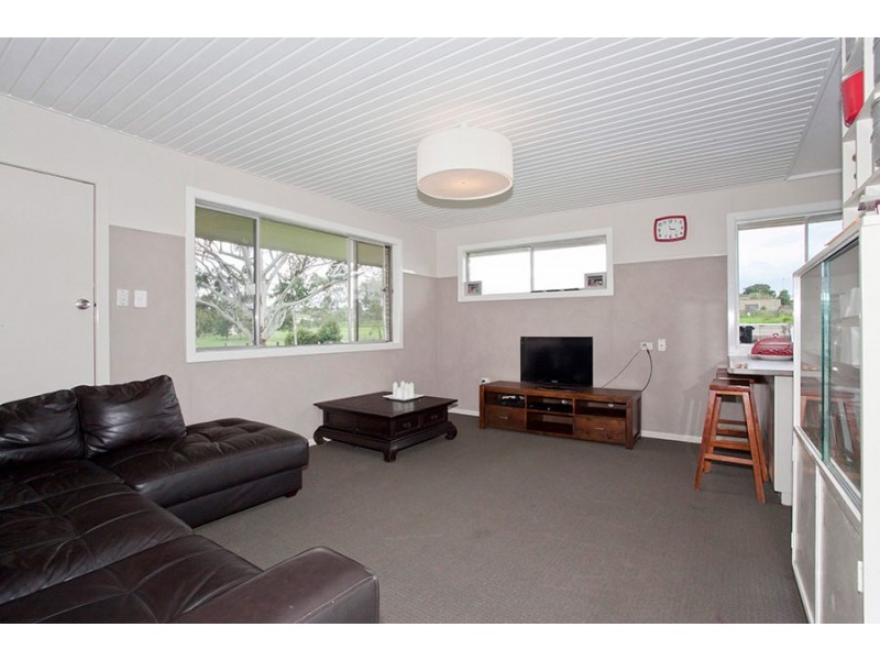 516 South Street, Glenvale QLD 4350