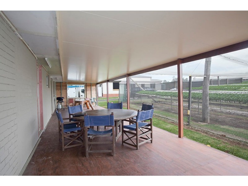 516 South Street, Glenvale QLD 4350