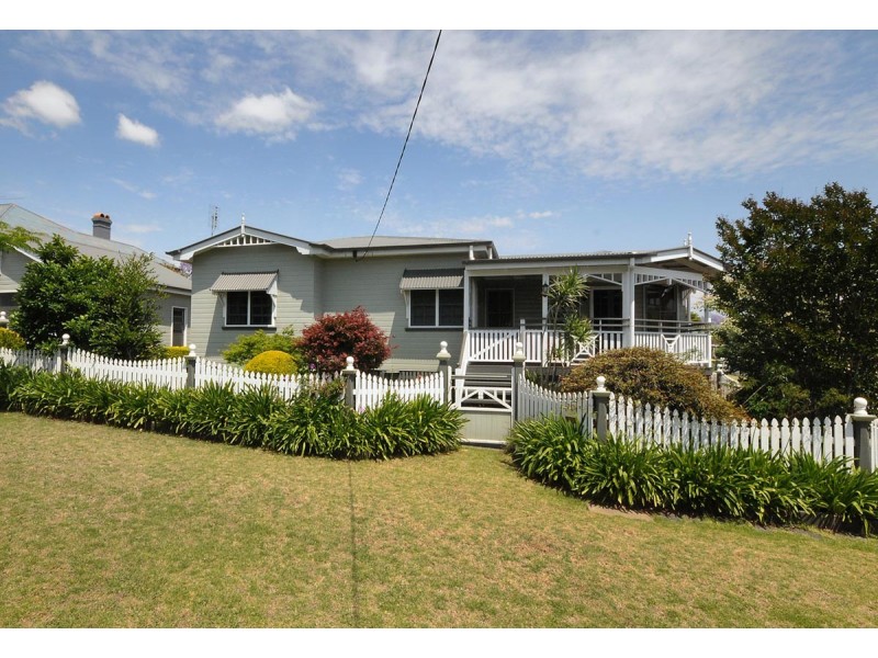 73 Phillip Street, South Toowoomba QLD 4350