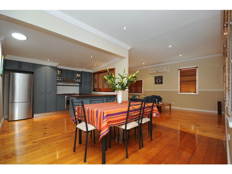 73 Phillip Street, South Toowoomba QLD 4350