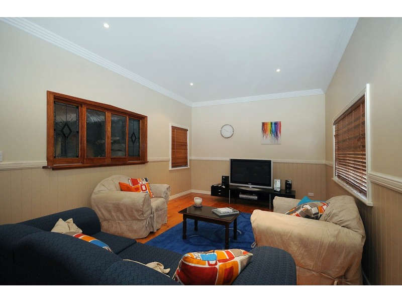 73 Phillip Street, South Toowoomba QLD 4350